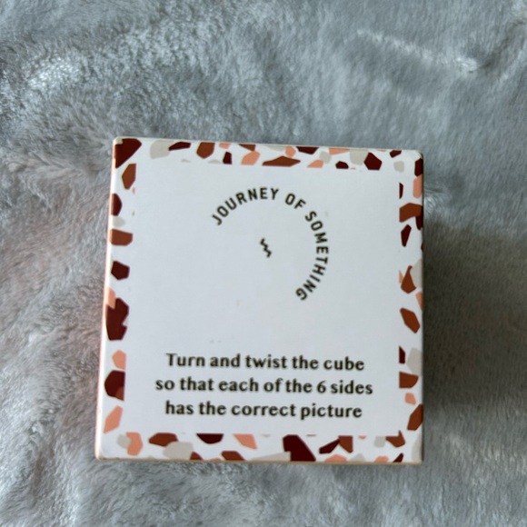 Anthropologie art cube. - Picture 4 of 6